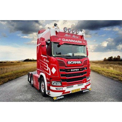 https://www.imcmodels.eu/en/mads-myrup-scania-r-serie-highroof-6x4